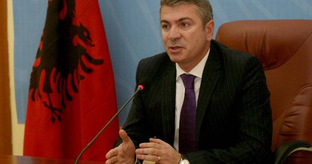 Serbia bllokon intekonjeksionin, Gjiknuri: Do ti kerkojme ndihme Merkelit